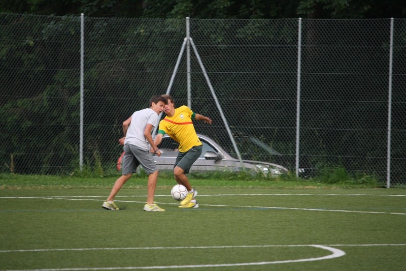 Village Camps International Summer Camp Leysin, Switzerland 2025-08-09 https://www.villagecamps.com/journals_admin/images/697-31-football (56).jpg